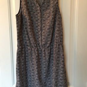 Black and White Sleeveless Dress with Pockets